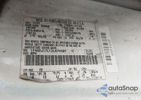 2002 Ford Expedition Eddie Bauer from USA, damaged, VIN 1FMEU17L12LA74587